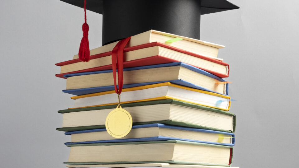 Pós-graduação conta como atividade jurídica?