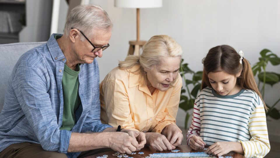 Filiação socioafetiva entre avós e neto: é possível?