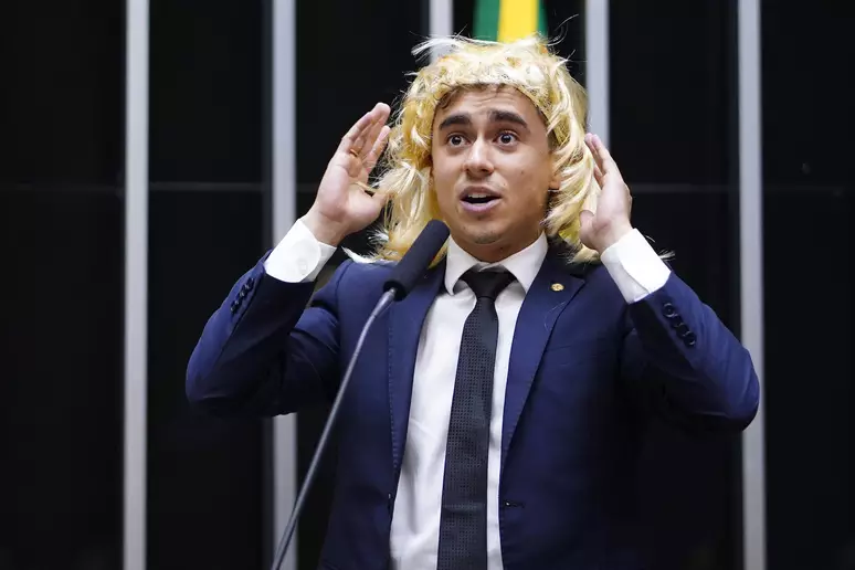 Nikolas Ferreira é condenado por transfobia