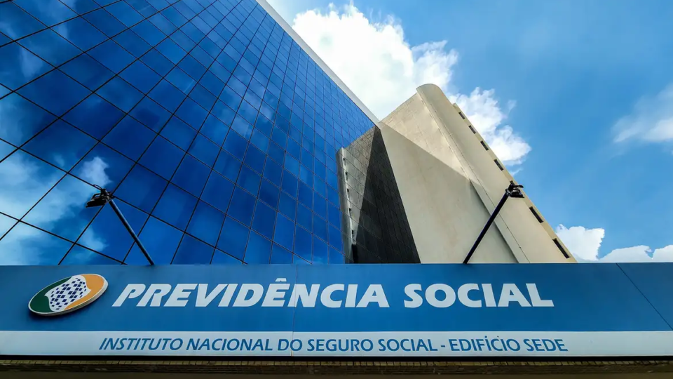 Ajuizada ADPF pedindo que o Supremo Tribunal Federal reconheça estado de coisas inconstitucional do INSS