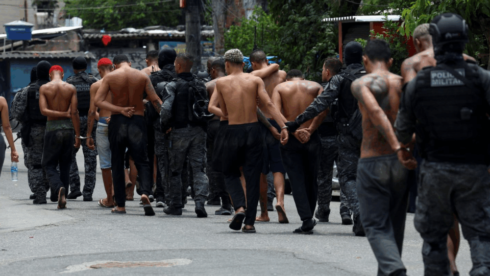 Megaoperação policial no Rio à luz da ADPF nas favelas Megaoperação policial no Rio à luz da ADPF nas favelas