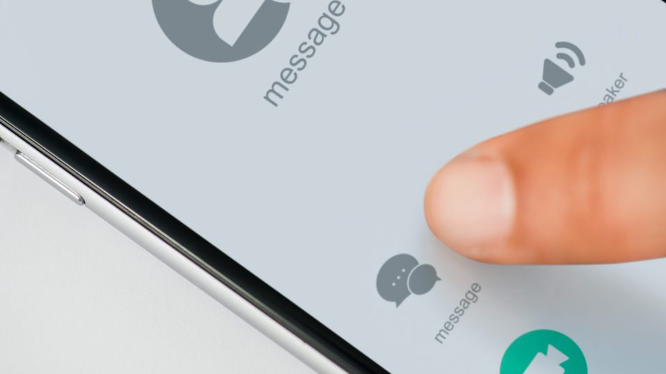 Golpe do ZAP com foto falsa: Meta paga por inércia no WhatsApp diante de advogado